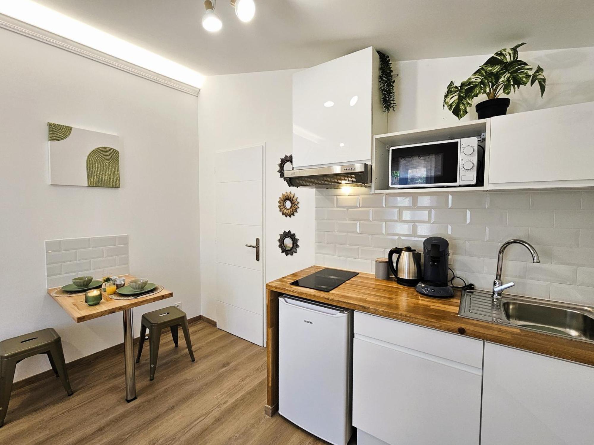 Tout Confort ! Ville, Climatisation, Parking, Wifi, Calme, Tv Carcassonne Exteriér fotografie